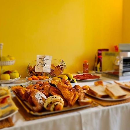 לוקה B&B Ai Cipressi מראה חיצוני תמונה