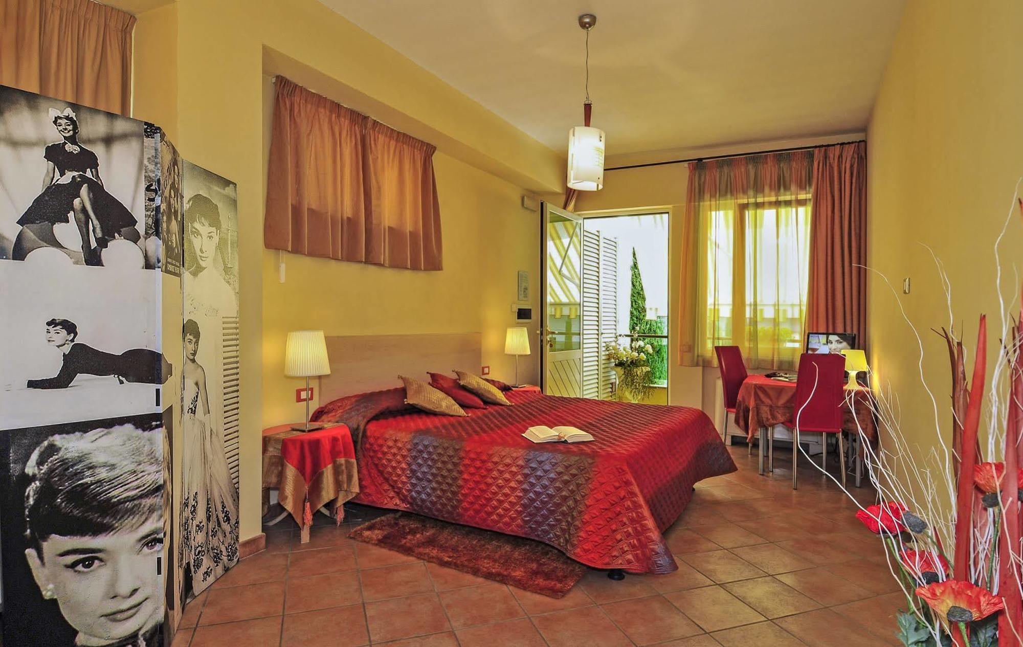 לוקה B&B Ai Cipressi מראה חיצוני תמונה