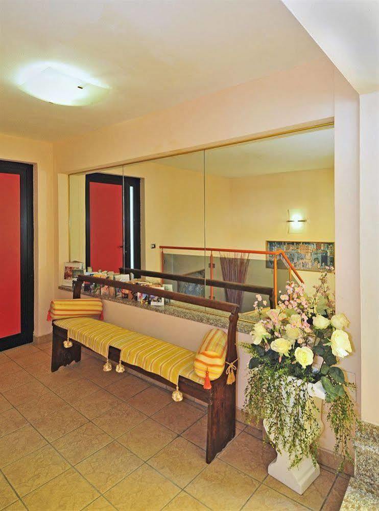 לוקה B&B Ai Cipressi מראה חיצוני תמונה